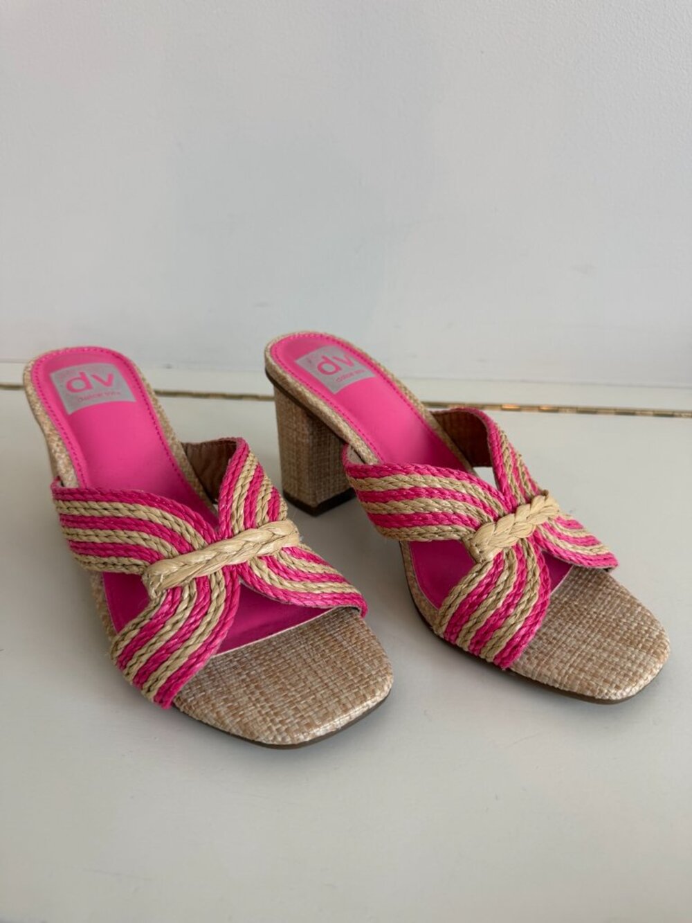 DV Dolce Vita Haady Pink Natural Raffia Block Heel Sandals 6.5 NWOT